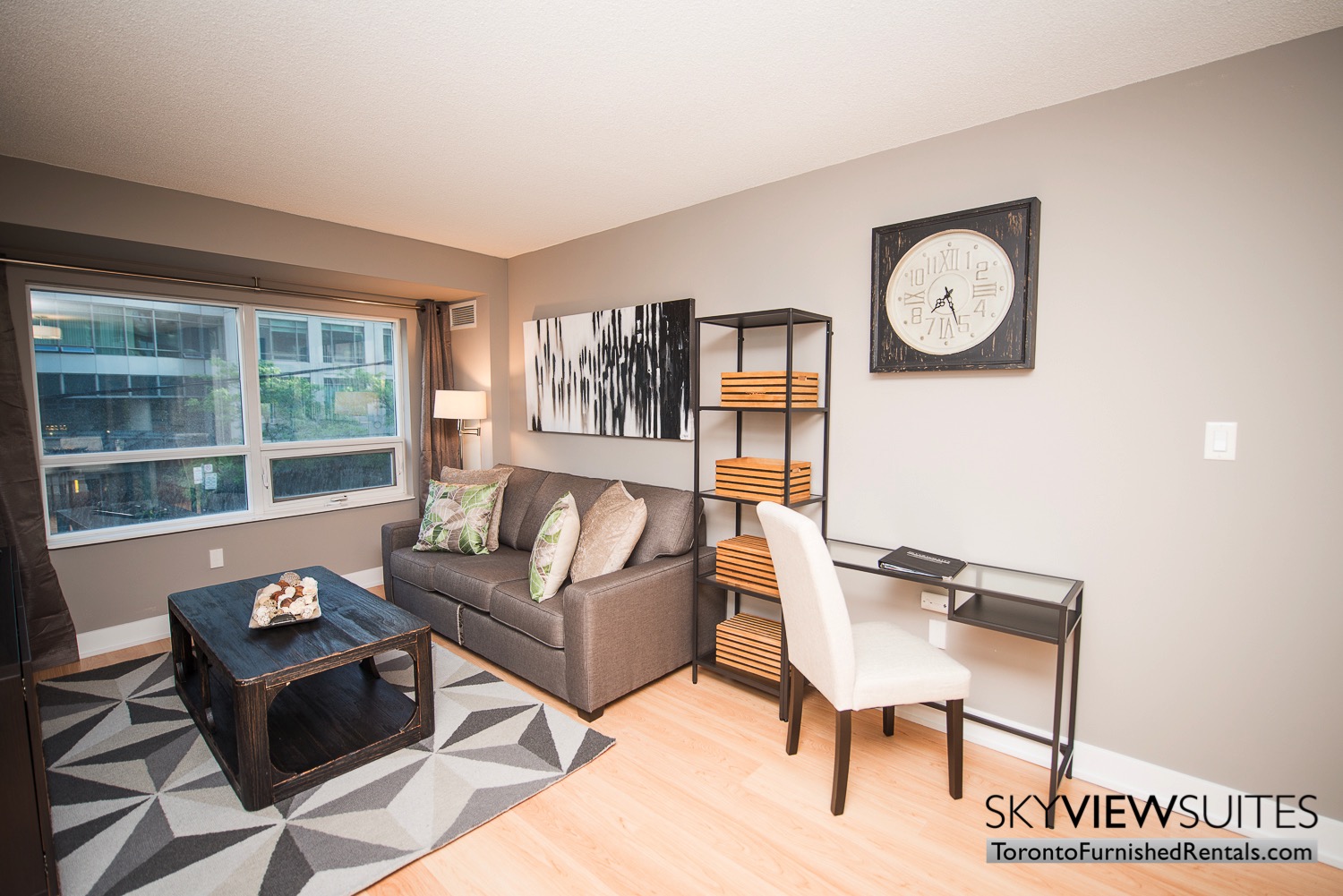 short-term-rentals-toronto-living-room-entertainment-district