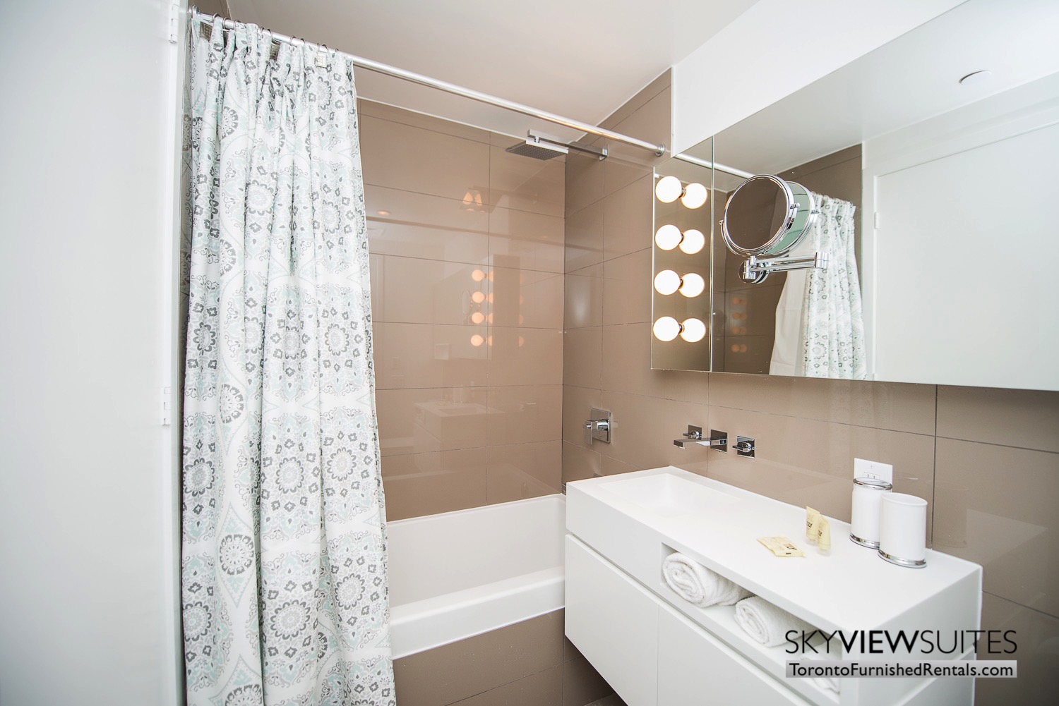 corporate rentals Yorkville toronto bathroom