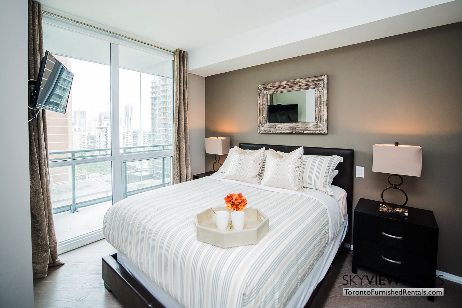 furnished-apartment- ktichen-waterfrontfurnished-apartment- ktichen-waterfrontfurnished-apartment- bedroom-Yorkville