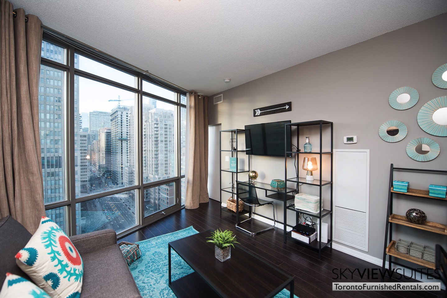 urnished-apartments-toronto-living-room-bay-and-college