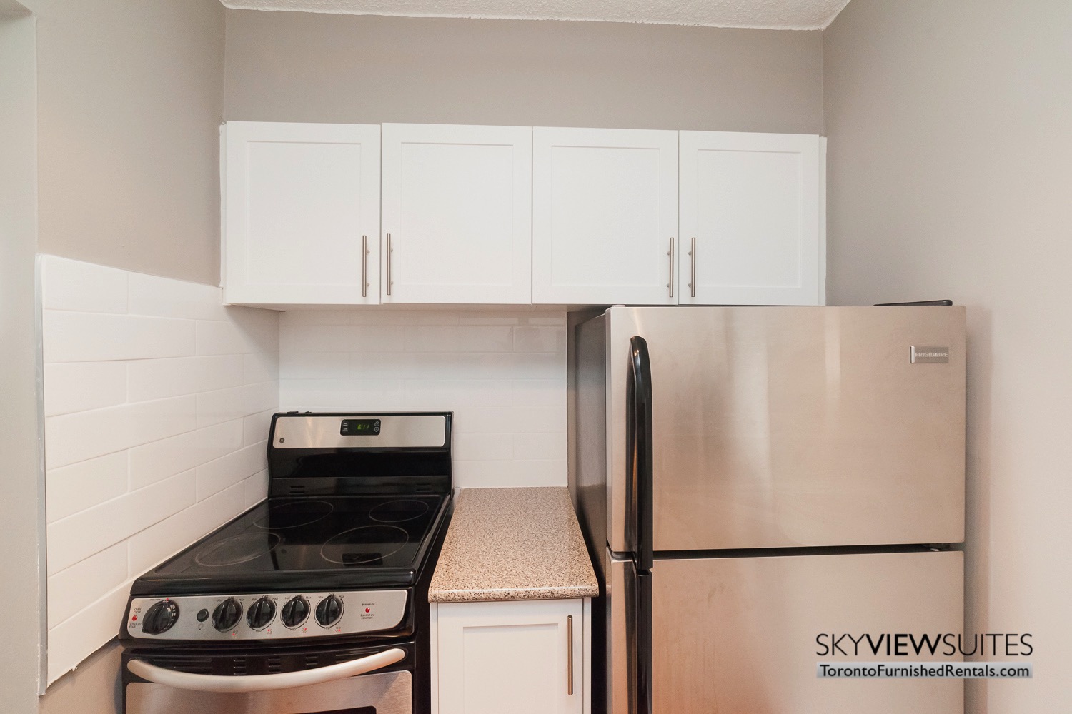 short-term-rentals-toronto-kitchen-davisville