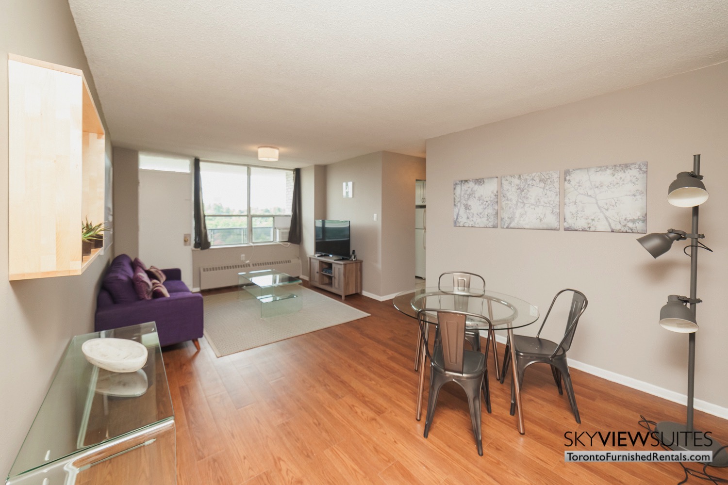 short-term-rentals-toronto-living-room-davisville