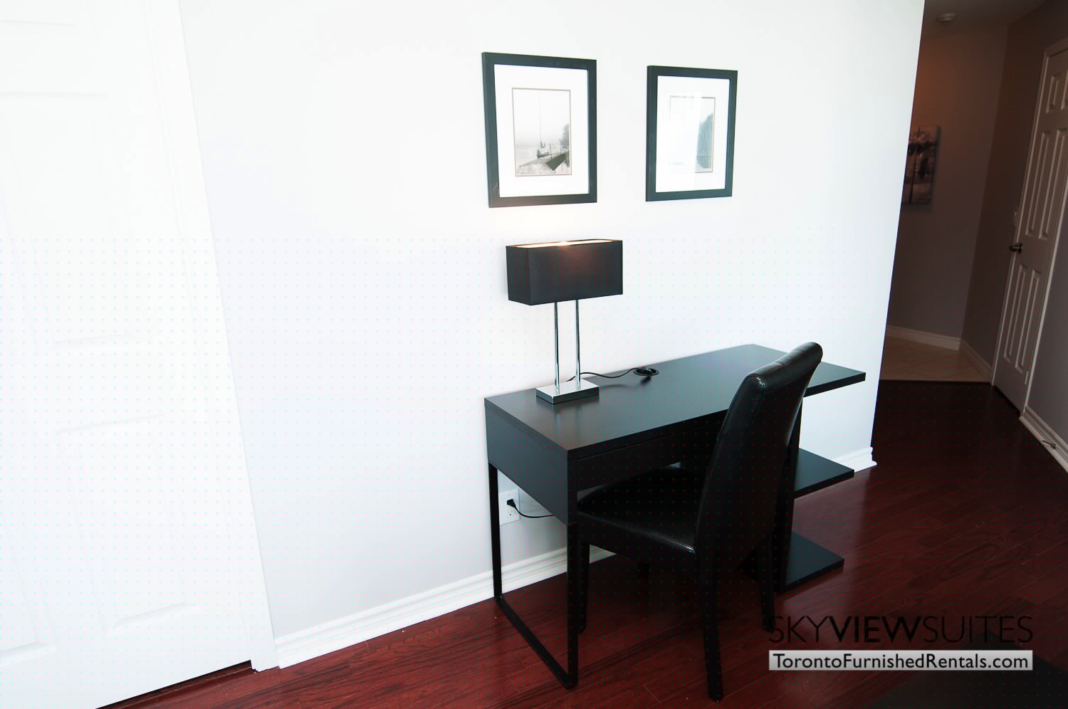 short-term-rentals-toronto-living-kitchen-entertainment-district