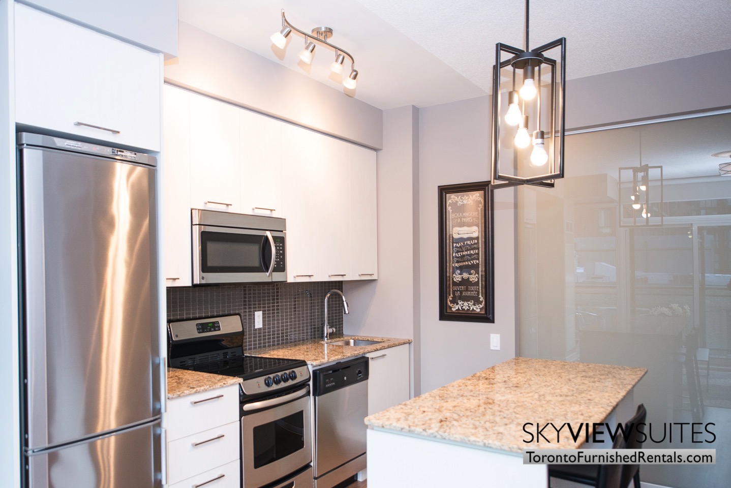 furnished-apartments-kitchen-King-west