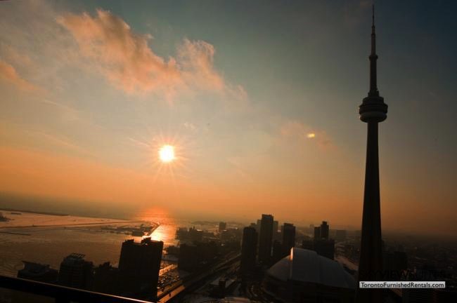 short-term-rentals-toronto-views-maple-leaf-square