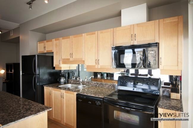 short-term-rentals-toronto-kitchen-yonge-dundas