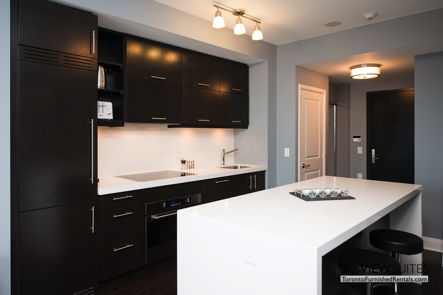 furnished apartments toronto Varsity kitchen