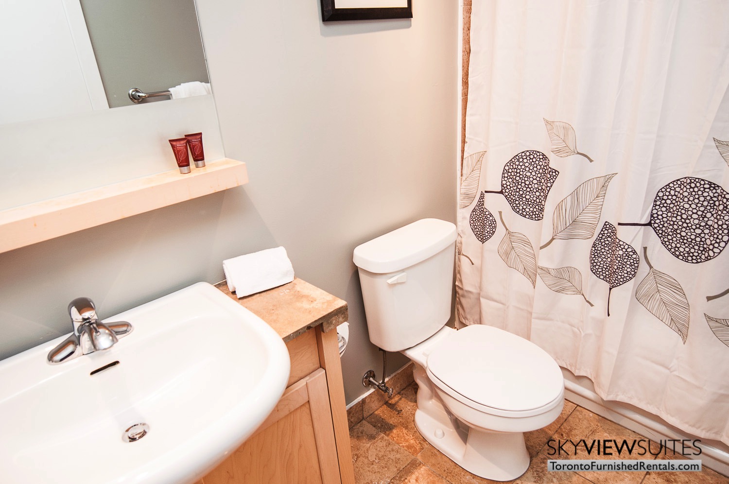 furnished rentals toronto waterfront shower