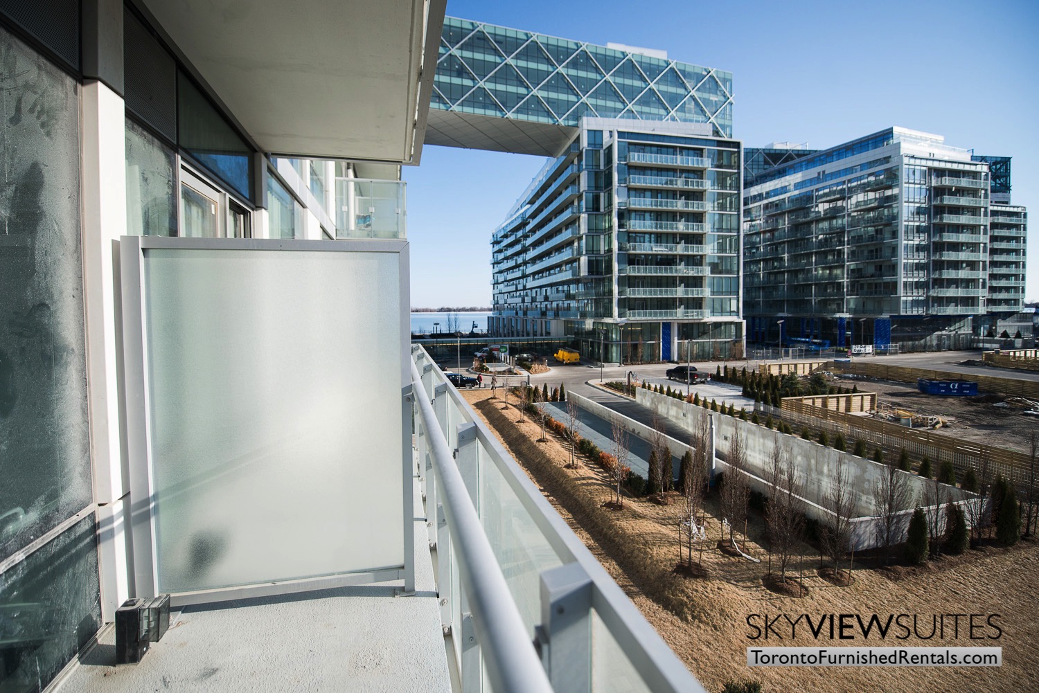 balcony of 39 Queens Quay toronto corporate housing