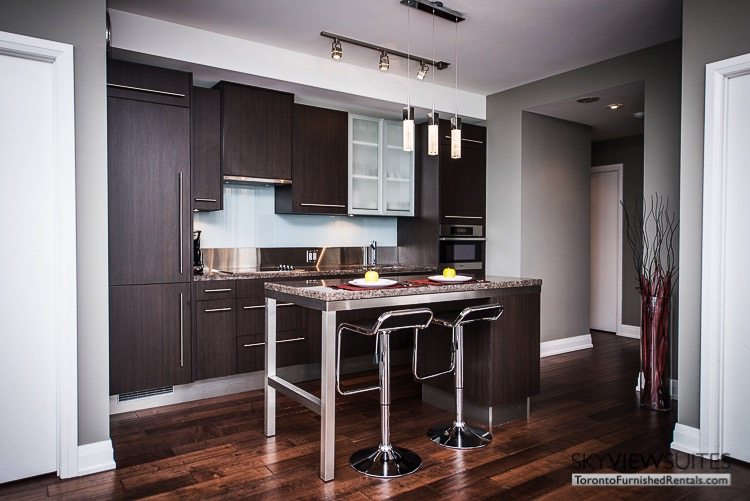 King and Spadina serviced apartments toronto kitchen