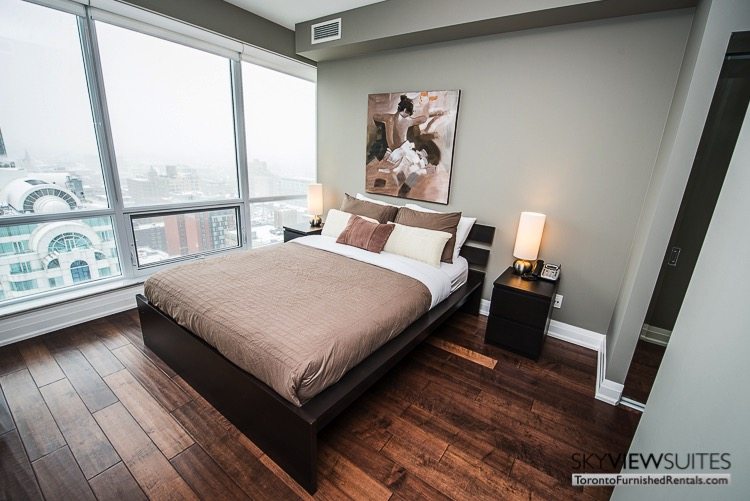 King and Spadina serviced apartments toronto bedroom