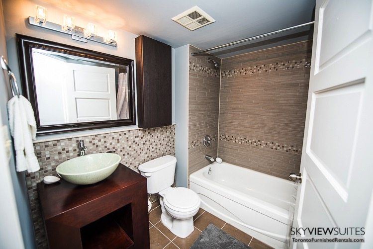 serviced apartments toronto marina del ray shower and bathroom