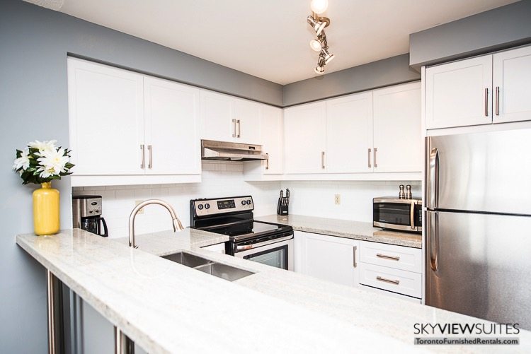 serviced apartments toronto marina del ray kitchen with oven microwave and fridge