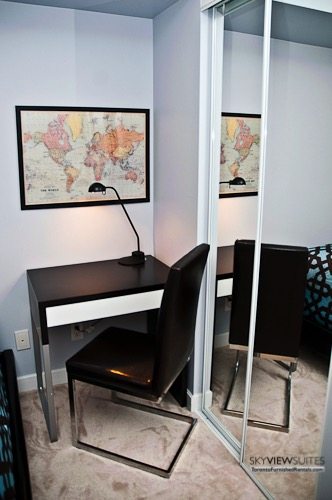 furnished suites toronto harbourfront desk