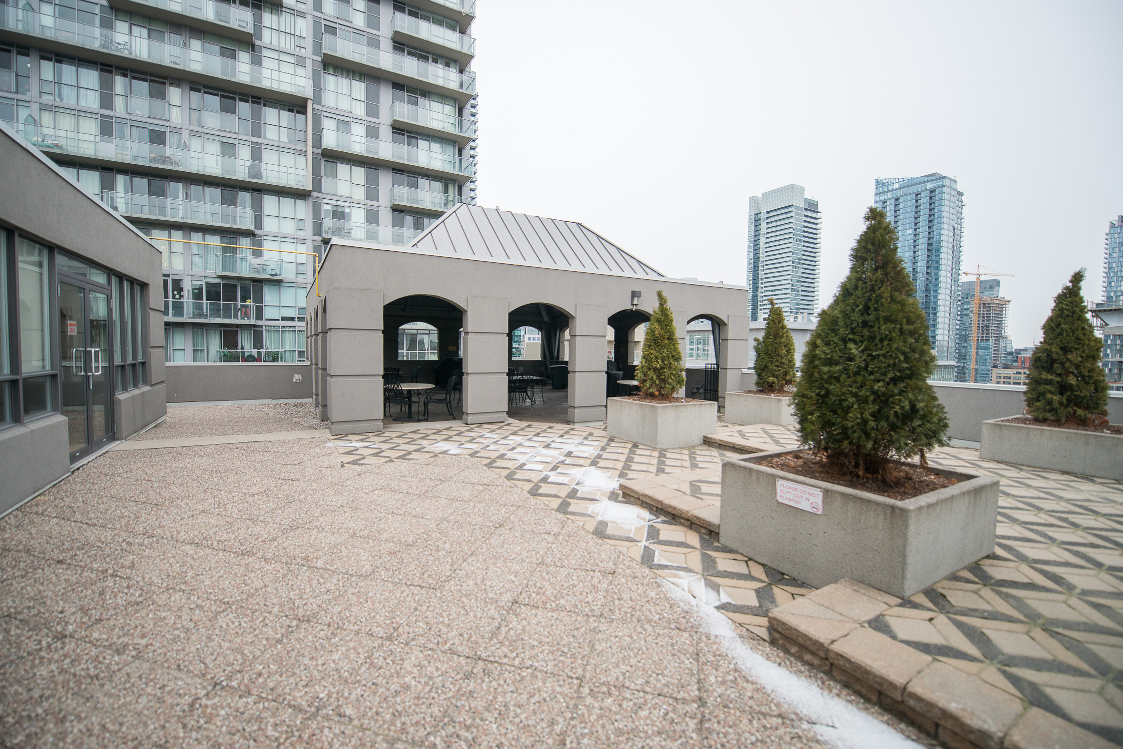 short term rentals toronto university plaza roof with view