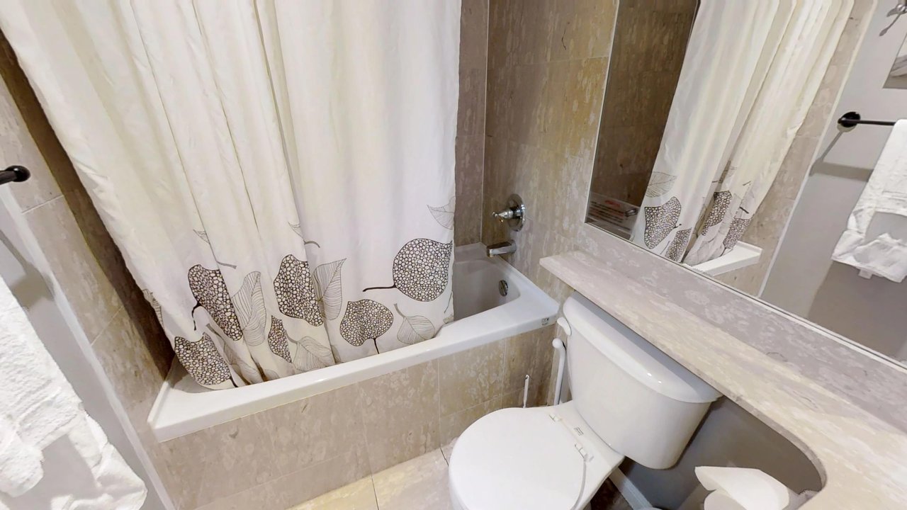furnished suites toronto university plaza bathroom and shower