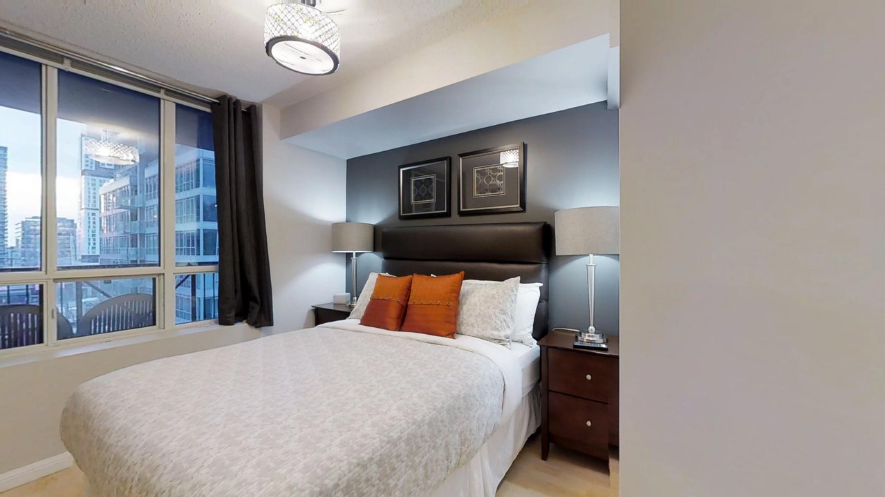 furnished apartments toronto university plaza bedroom