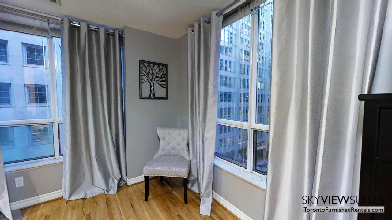 short term rentals toronto qwest bedroom