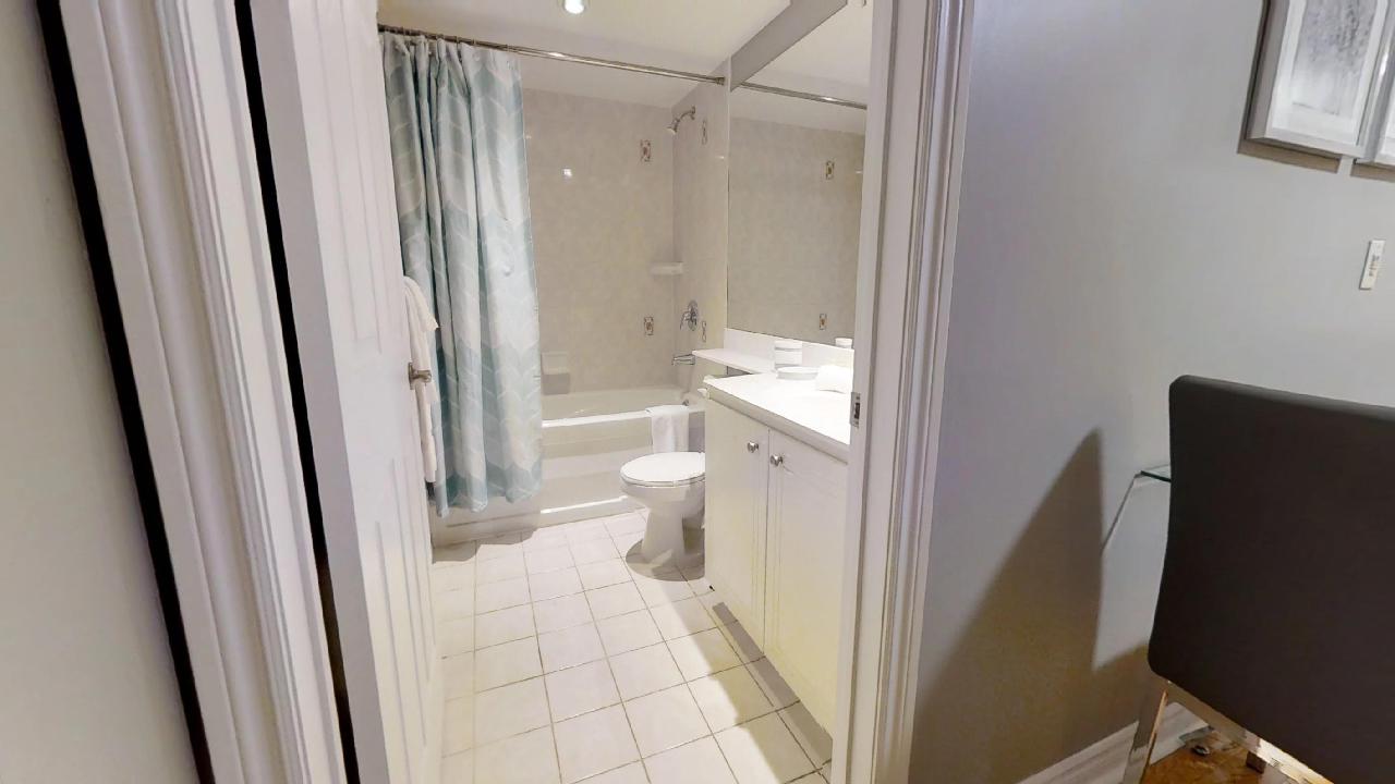 bathroom in a toronto furnished apartment in icon